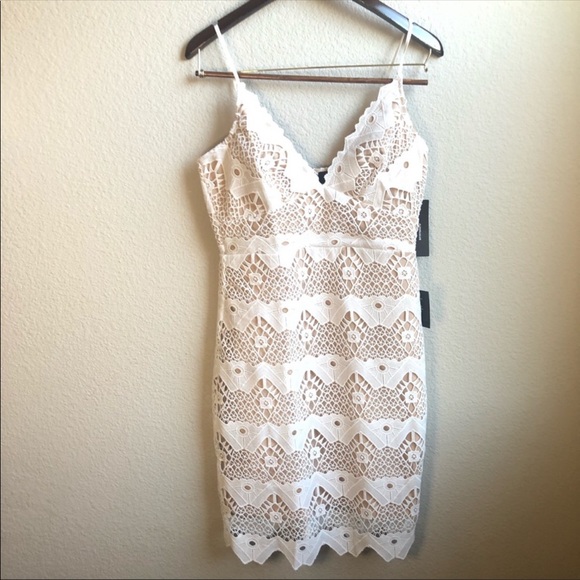Lulus Dresses & Skirts - FLASH SALE! Lulus white lace spaghetti strap dress